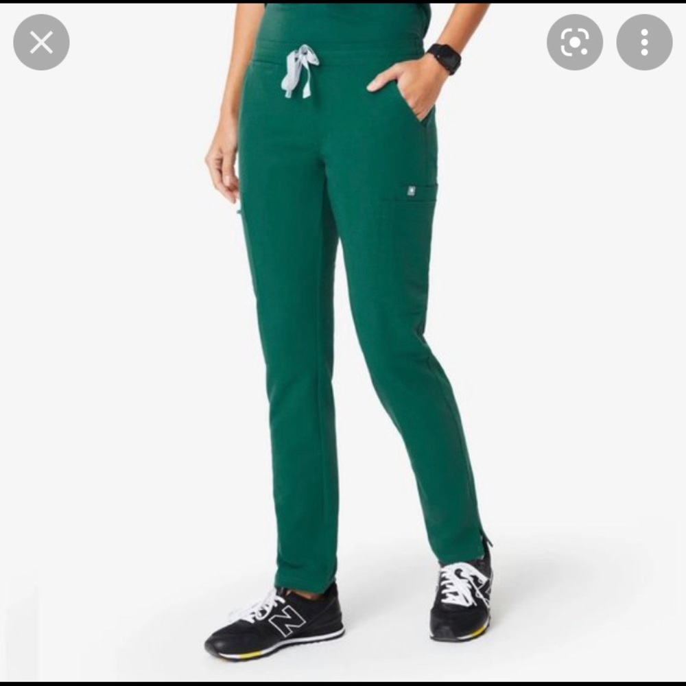 FIGS Yola Skinny Scrub Pant - Hunter Green - XXS Tall